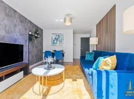 2 Bedroom Greek Street Apartment - Sleeps 6