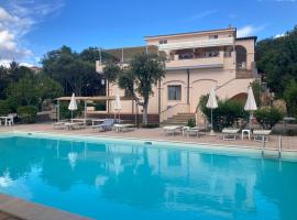 Hotel Villa Campana，位于卡拉·利贝罗托的酒店