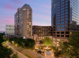 Hilton Charlotte Uptown，位于夏洛特的酒店