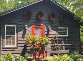 2BR Porta Rosa Your Lakeside Haven with AC