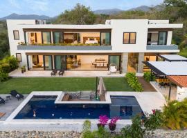 Near Punta Mita - Gorgeous Modern Villa，位于Higuera Blanca的酒店