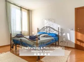 -Free Parking & Pet Friendly- in the heart of the Historic Center