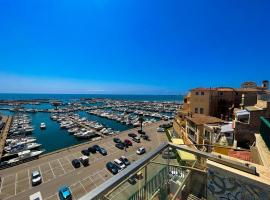 MARINA Seaview Apartment - Attico - Nettuno，位于内图诺的酒店