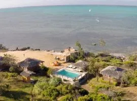 Les Paillottes de Babaomby Hotel