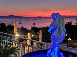 Marina's Sea Home，位于卡拉马塔的酒店