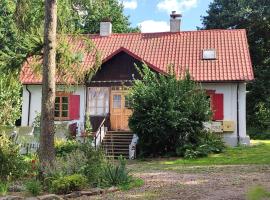 Świętokrzyskie Dworek Radkowice Kasztanowa Aleja，位于Radkowice的酒店