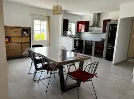 Maison d'Évasion entre Plage et Forêt - Charme et Confort à Deux Pas de l'Océan