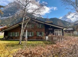 Wunderschönes Chalet Stöckli，位于坎德施泰格的酒店
