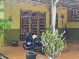 de'berah homestay penaga，位于Penaga的酒店