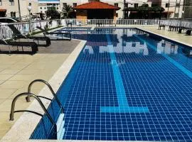 Apartamento sofisticado com piscina e vista privativa