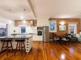 The Bank Apartment - Echuca Holiday Homes，位于伊丘卡的酒店