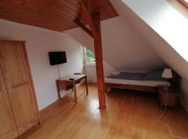 Ferienwohnung Haus Lohne Monteurzimmer Gästezimmer，位于勒讷的酒店