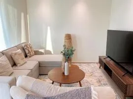 Stunning Bohemian 1 Bedroom apartment in Financial Harbor