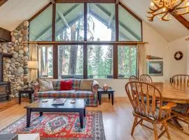 Hillside Hideaway Warm and Cozy Terrace Lakes Cabin