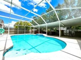 Private Oasis Retreat Heated Pool Hot Tub Beaches