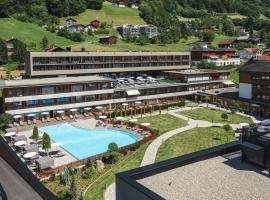 Alpenhotel Montafon & SPA，位于施伦斯的酒店