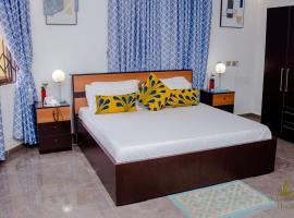 The Green Royal Hotel，位于Dodowa的酒店