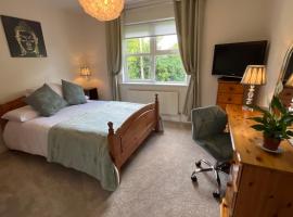 15 Cluain Caoin Nenagh，位于尼纳的酒店