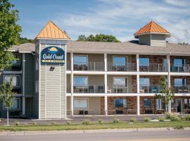 Kasa Gold Coast Inn Traverse City，位于特拉弗斯城樱桃首都机场 - TVC附近的酒店