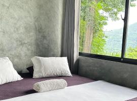 Kandy Deck Chalets，位于Kadugannawa的酒店