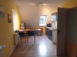 Fewo David und Marion oben, nahe der Nordsee und dem Weser Radweg，位于Golzwarderwurp的酒店