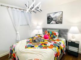 Langley Heights 2 Bedrooms Sweet Suite，位于兰利的酒店
