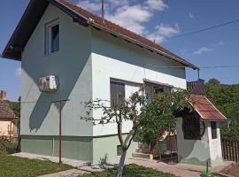 Дом у озера，位于Sot的酒店