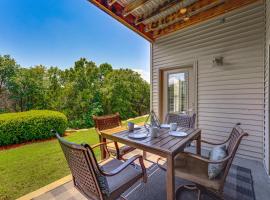 Table Rock Lake Access Scenic Branson Condo，位于布兰森的酒店