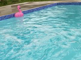 daBene - Bed & Breakfast，位于阿拉胡埃拉的宠物友好酒店