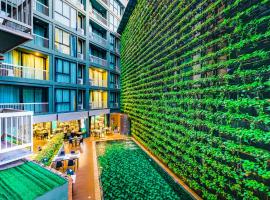 Cross Vibe Chiang Mai Decem, Nimman，位于清迈的酒店