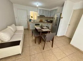 Centrico, Cama King Size & Cocina Cerca de la UAS