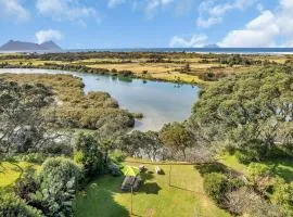 River Ridge Retreat - Ruakaka Holiday Home