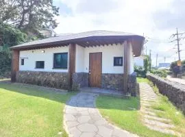 Joohane Jejudo House