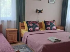 Къща за гости Марчела и Ресторант Мъри