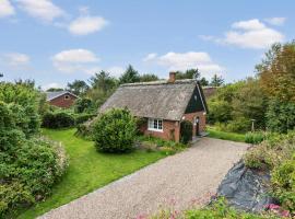Cozy Home In Fanø With Kitchen，位于凡岛的豪华型酒店
