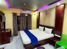 Hotel Arya Palace Puri Near Sea Beach - Railway Station With Restrurant & Parking Facilities，位于普里的酒店