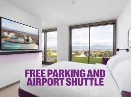 YOTEL Geneva Lake