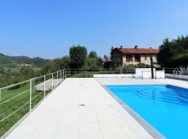 La Casa Dei Nonni, House With Private Pool, Torino