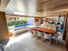 Casa com Ofurô, Piscina Aquecida e Cozinheira