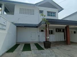 Canal Dusun Muda Homestay Kota Bharu，位于哥打巴鲁的酒店