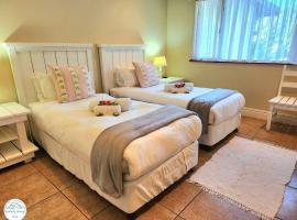 Villa T14 - Selborne Golf Estate，位于彭宁顿的酒店
