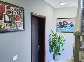 Vila Azure Dhermi，位于德尔米的酒店