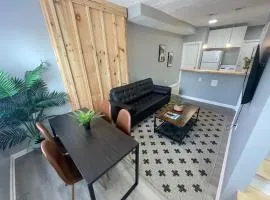 The Yale Townhouse 2 - 2BR