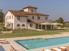 Tenuta Asmara Luxury Resort，位于圣米尼亚托的酒店