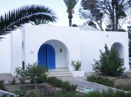 Bungalow de Luxe en Bord de Mer Nabeul，位于Bin Rhilouf的酒店