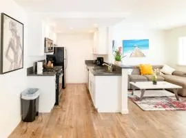 Lux Modern 1-Bedroom 1-Bathroom in Koreatown Area