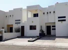 Casa condominio de la Rueda