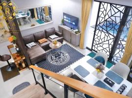 Royal Suites Home Villa 3BR with Private Pool - C5，位于巴淡岛中心的酒店