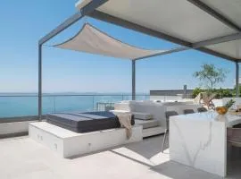 Penthouse La Vie with seaview and jacuzzi