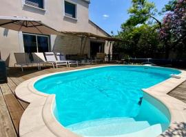 VILLA au CALME avec PISCINE PRIVÉE du SAMEDI au SAMEDI，位于Gigean的酒店